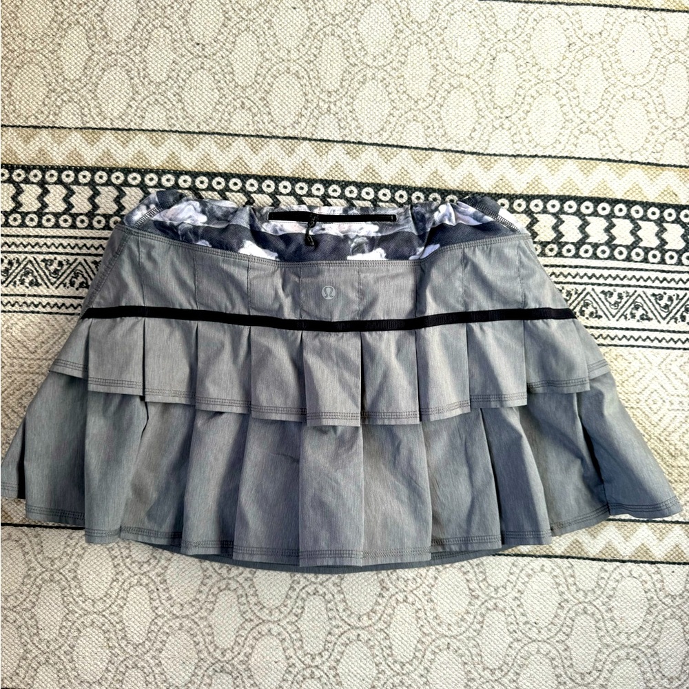 Lulu lemon tennis skirt Regular 10 grey